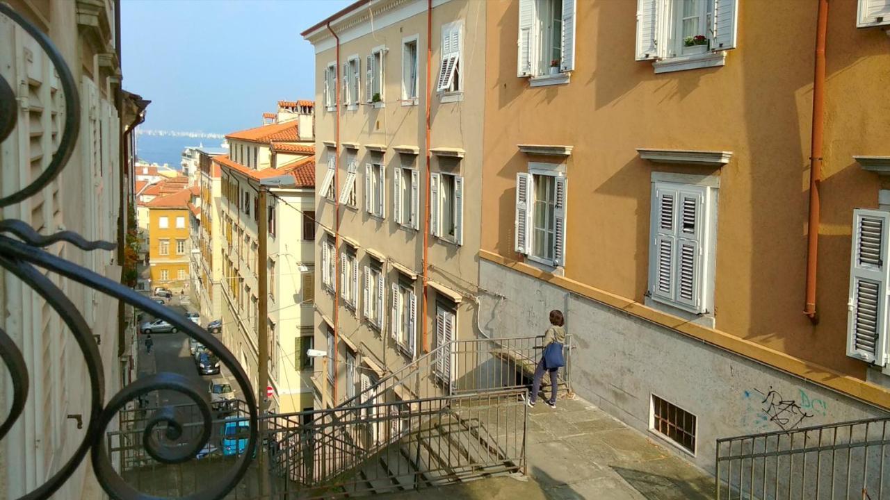 Casa Antica - Historical Apartment In Old City Center 的里雅斯特 外观 照片