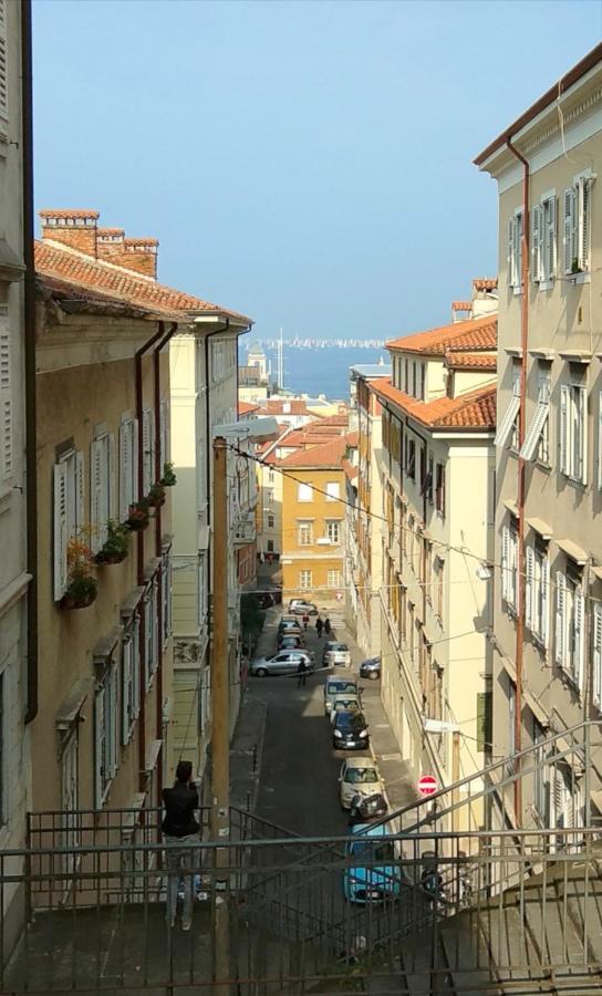 Casa Antica - Historical Apartment In Old City Center 的里雅斯特 外观 照片