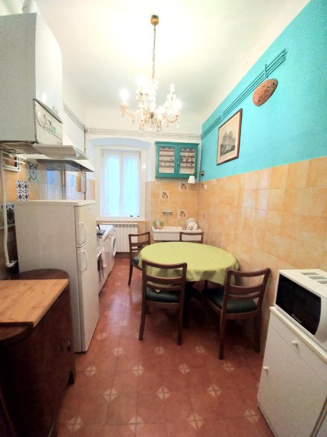 Casa Antica - Historical Apartment In Old City Center 的里雅斯特 外观 照片