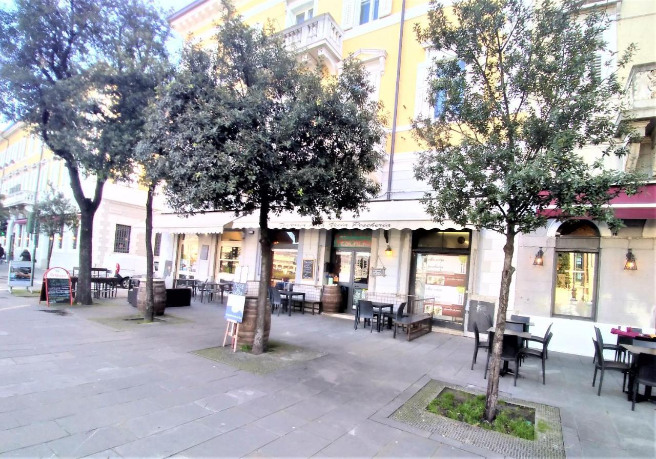 Casa Antica - Historical Apartment In Old City Center 的里雅斯特 外观 照片
