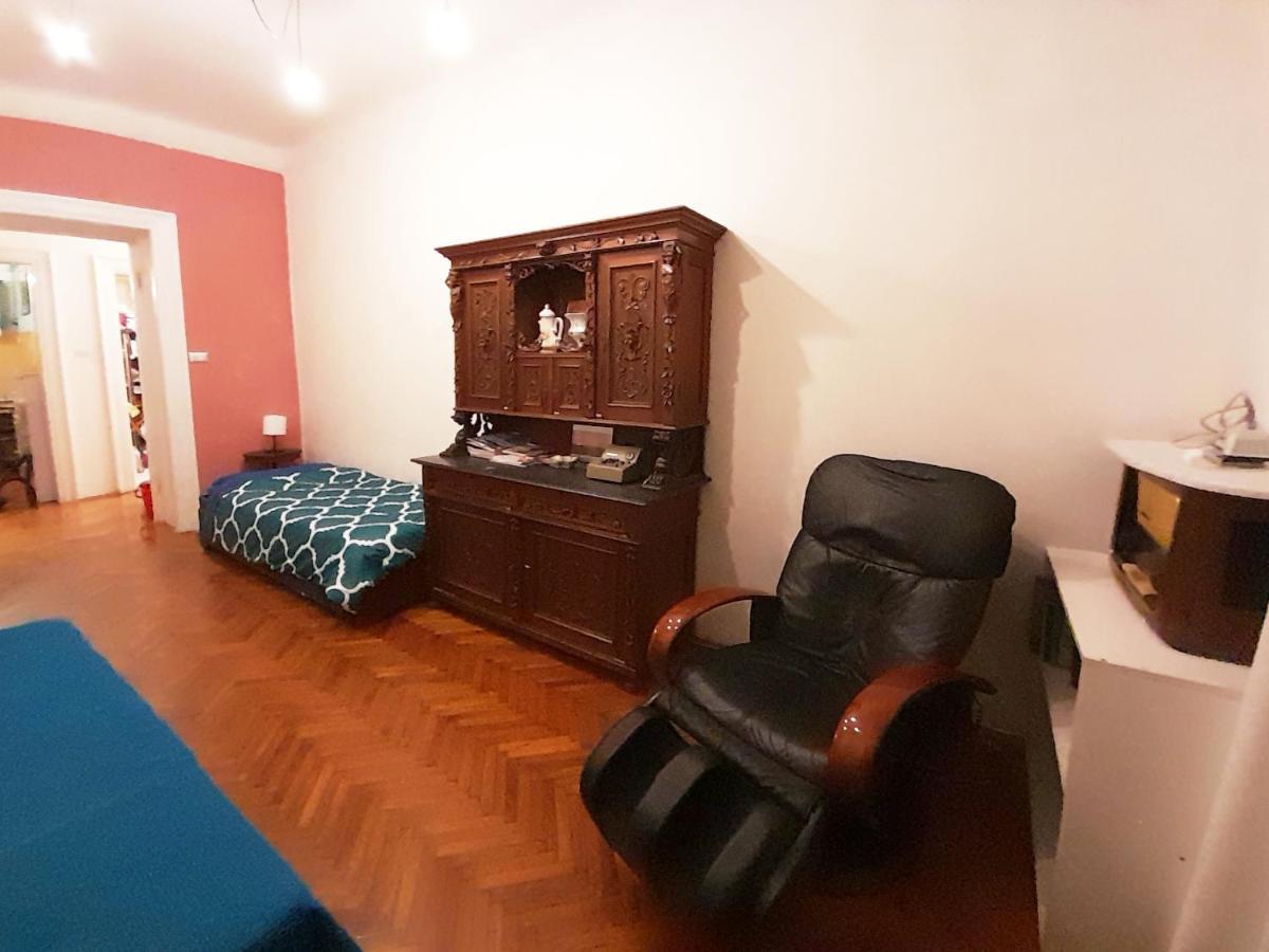 Casa Antica - Historical Apartment In Old City Center 的里雅斯特 外观 照片